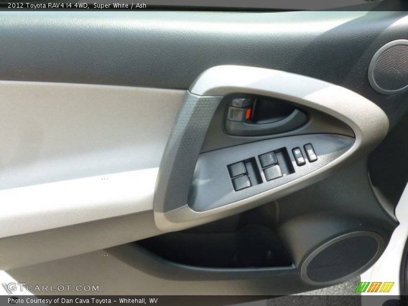 Super White / Ash 2012 Toyota RAV4 I4 4WD