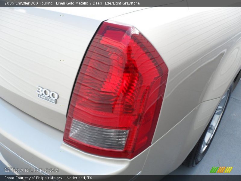 Linen Gold Metallic / Deep Jade/Light Graystone 2006 Chrysler 300 Touring