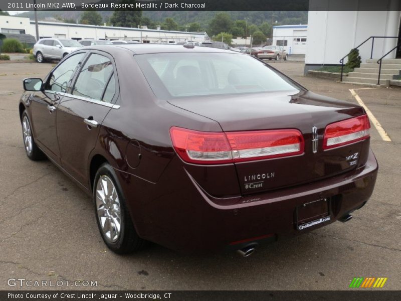 Bordeaux Reserve Metallic / Dark Charcoal 2011 Lincoln MKZ AWD