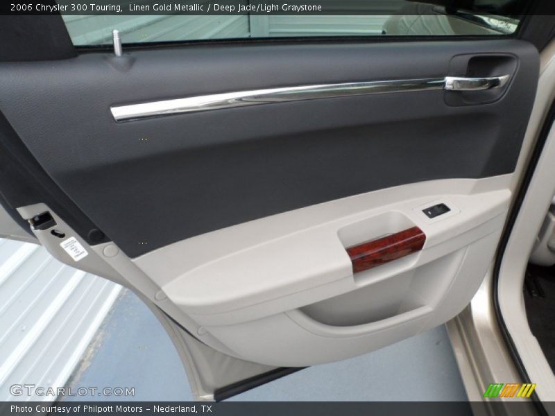 Linen Gold Metallic / Deep Jade/Light Graystone 2006 Chrysler 300 Touring