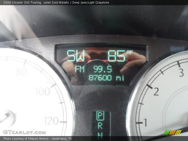 Linen Gold Metallic / Deep Jade/Light Graystone 2006 Chrysler 300 Touring