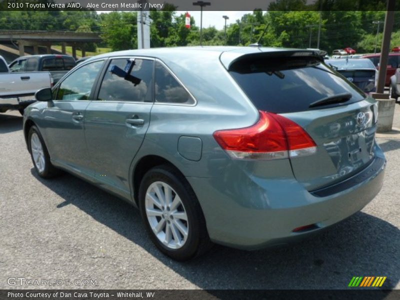 Aloe Green Metallic / Ivory 2010 Toyota Venza AWD