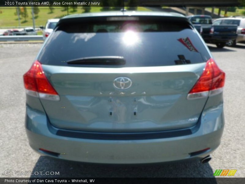 Aloe Green Metallic / Ivory 2010 Toyota Venza AWD