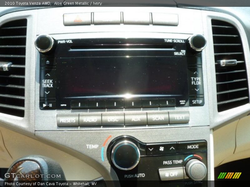 Controls of 2010 Venza AWD