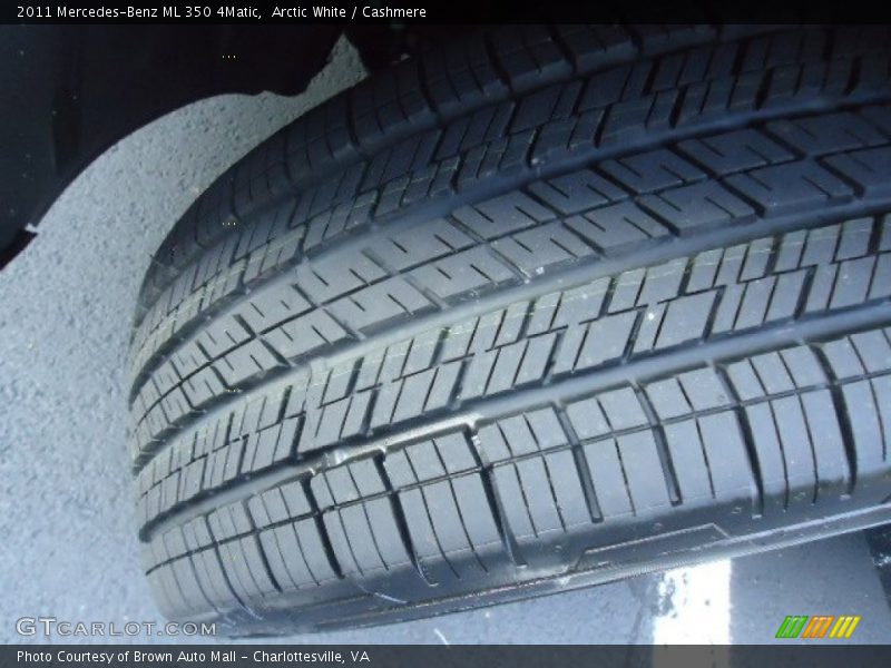 Arctic White / Cashmere 2011 Mercedes-Benz ML 350 4Matic