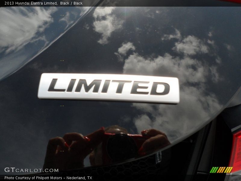 Black / Black 2013 Hyundai Elantra Limited