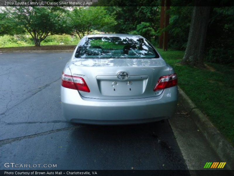 Classic Silver Metallic / Ash 2009 Toyota Camry LE
