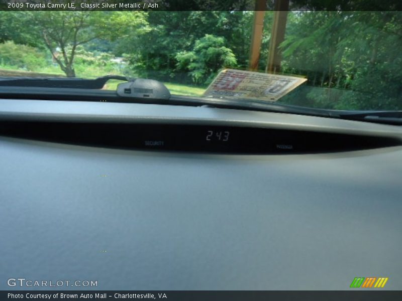 Classic Silver Metallic / Ash 2009 Toyota Camry LE