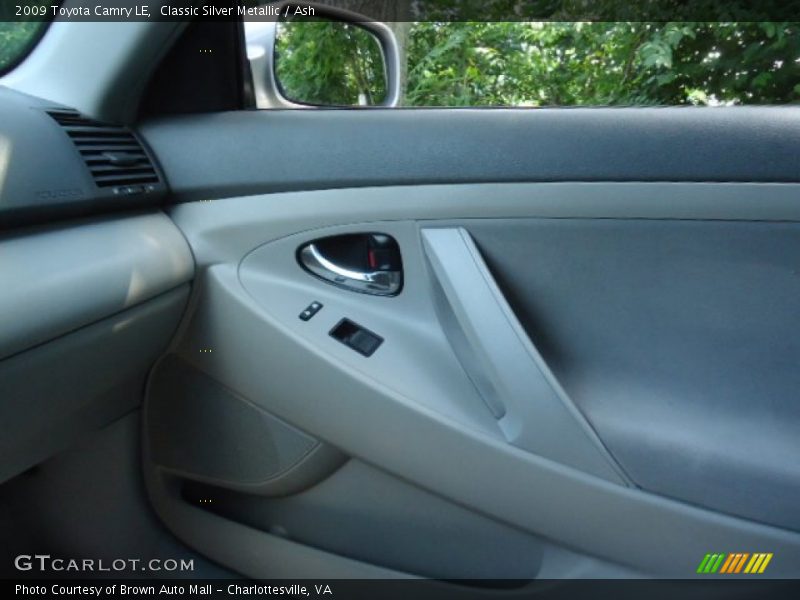 Classic Silver Metallic / Ash 2009 Toyota Camry LE