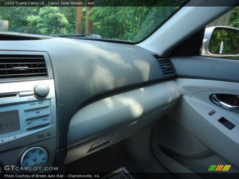 Classic Silver Metallic / Ash 2009 Toyota Camry LE