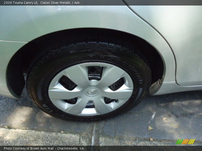 Classic Silver Metallic / Ash 2009 Toyota Camry LE