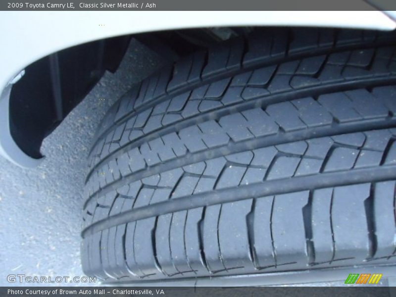Classic Silver Metallic / Ash 2009 Toyota Camry LE
