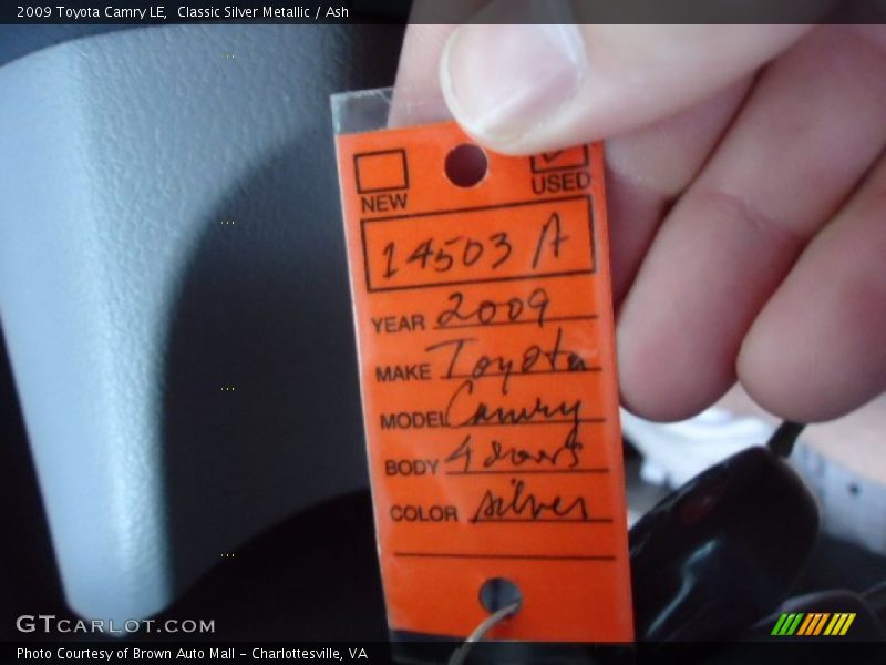 Classic Silver Metallic / Ash 2009 Toyota Camry LE