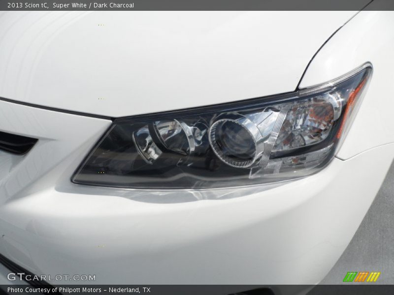 Super White / Dark Charcoal 2013 Scion tC