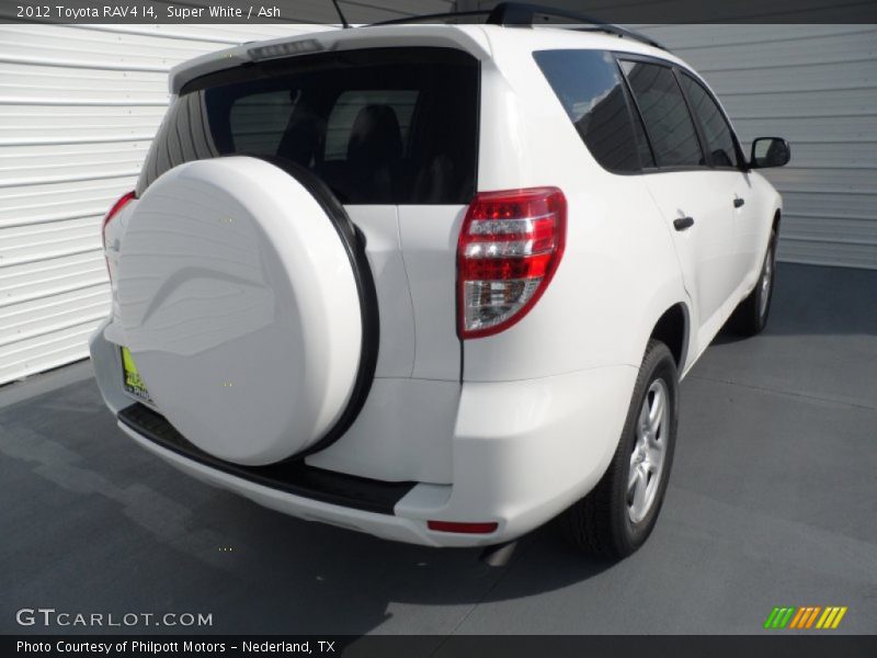 Super White / Ash 2012 Toyota RAV4 I4