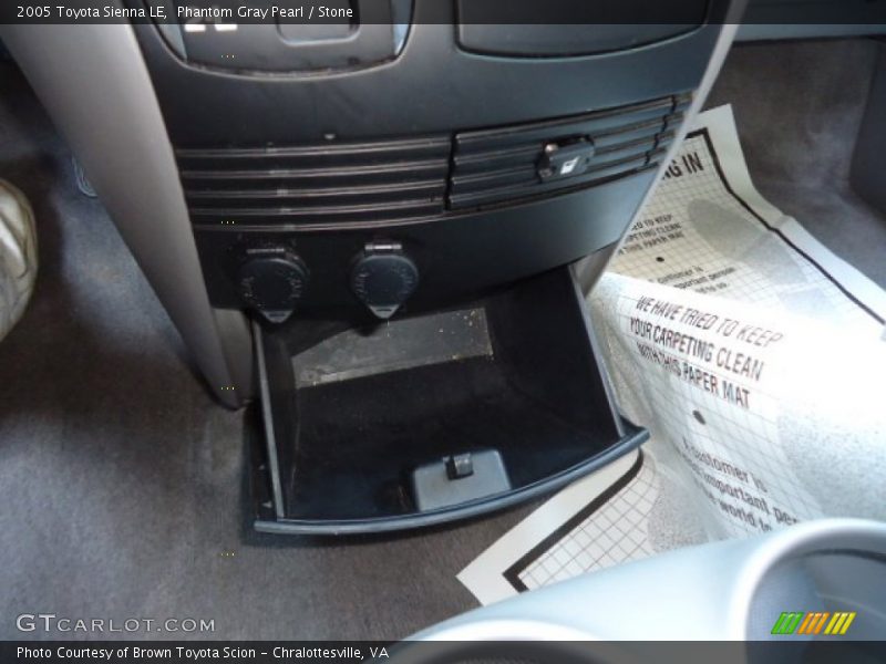 Phantom Gray Pearl / Stone 2005 Toyota Sienna LE