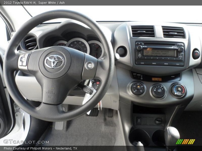 Super White / Ash 2012 Toyota RAV4 I4