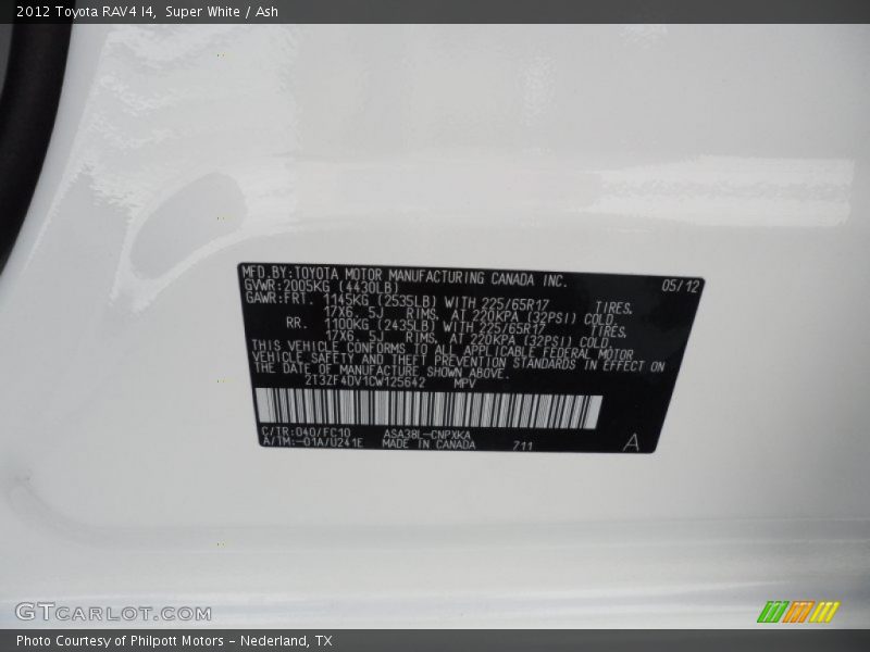 Super White / Ash 2012 Toyota RAV4 I4