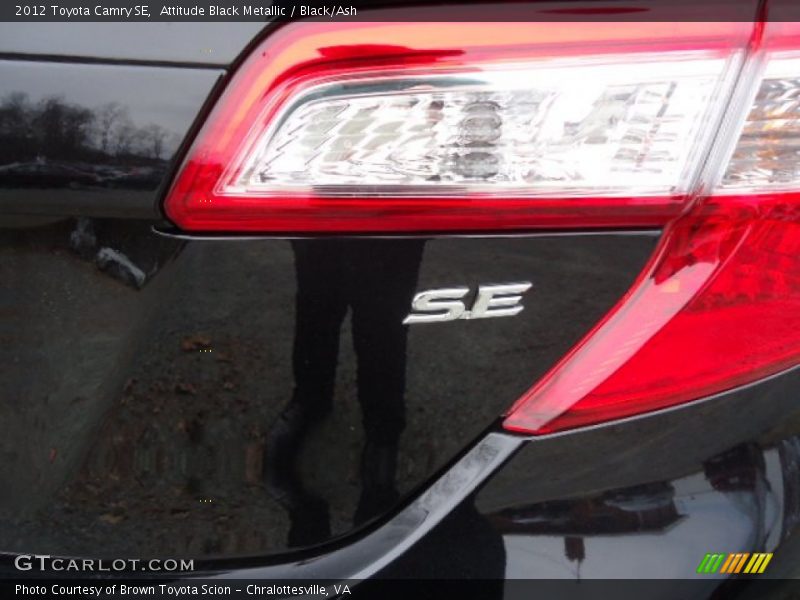 Attitude Black Metallic / Black/Ash 2012 Toyota Camry SE