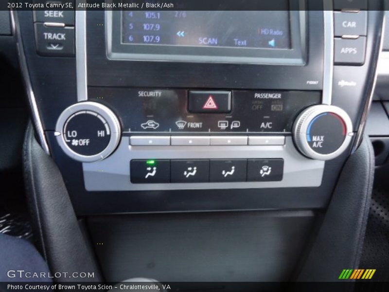 Attitude Black Metallic / Black/Ash 2012 Toyota Camry SE
