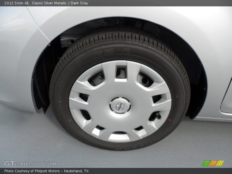 Classic Silver Metallic / Dark Gray 2012 Scion xB