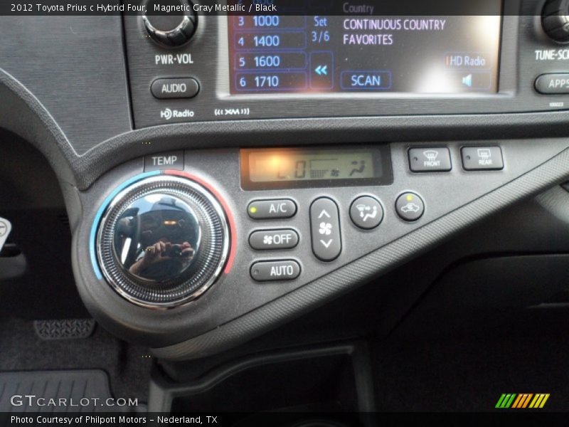 Magnetic Gray Metallic / Black 2012 Toyota Prius c Hybrid Four