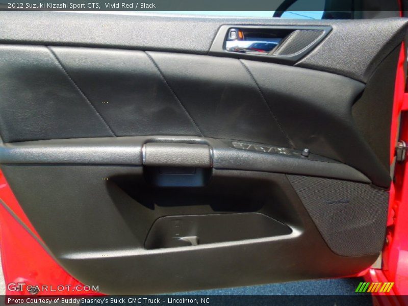 Vivid Red / Black 2012 Suzuki Kizashi Sport GTS