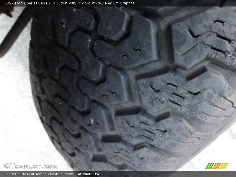 Oxford White / Medium Graphite 1997 Ford E Series Van E350 Bucket Van
