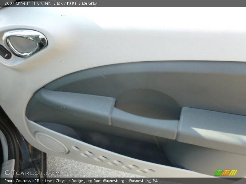 Black / Pastel Slate Gray 2007 Chrysler PT Cruiser