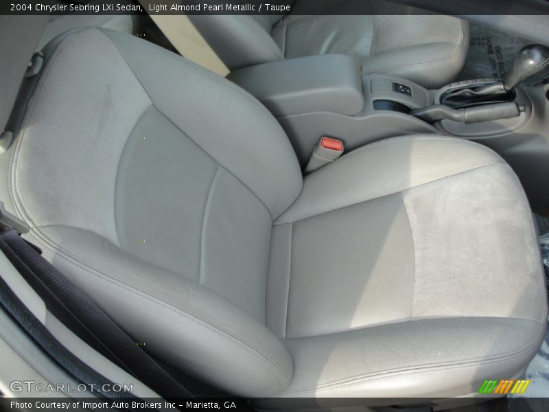 Light Almond Pearl Metallic / Taupe 2004 Chrysler Sebring LXi Sedan