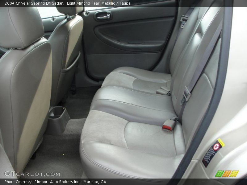 Light Almond Pearl Metallic / Taupe 2004 Chrysler Sebring LXi Sedan