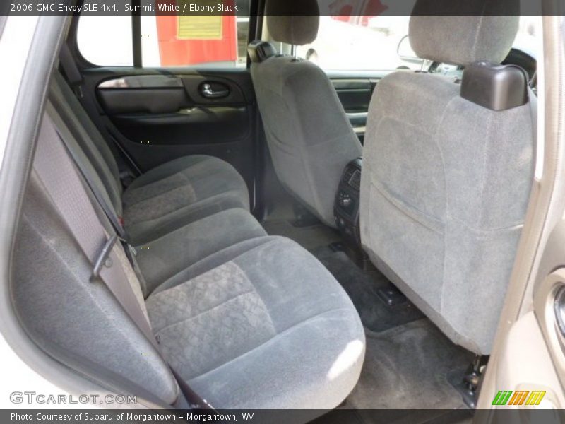 Summit White / Ebony Black 2006 GMC Envoy SLE 4x4