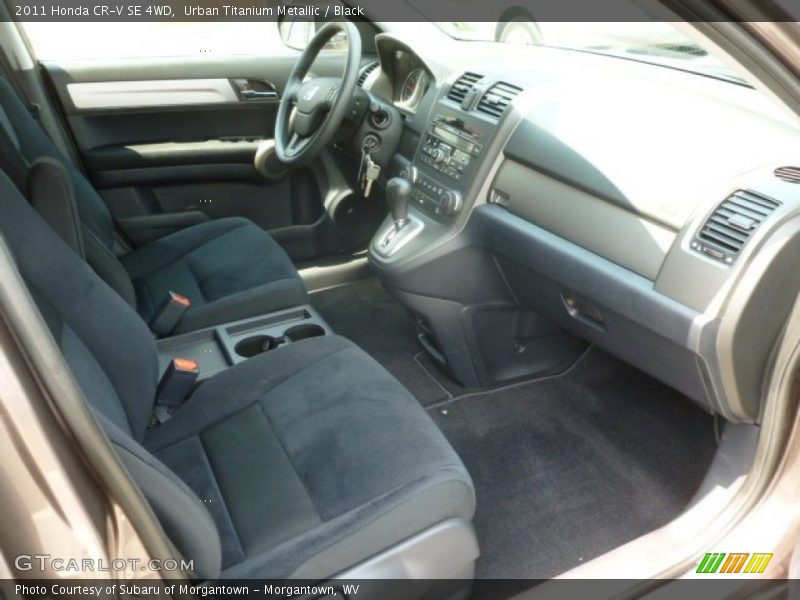 Urban Titanium Metallic / Black 2011 Honda CR-V SE 4WD