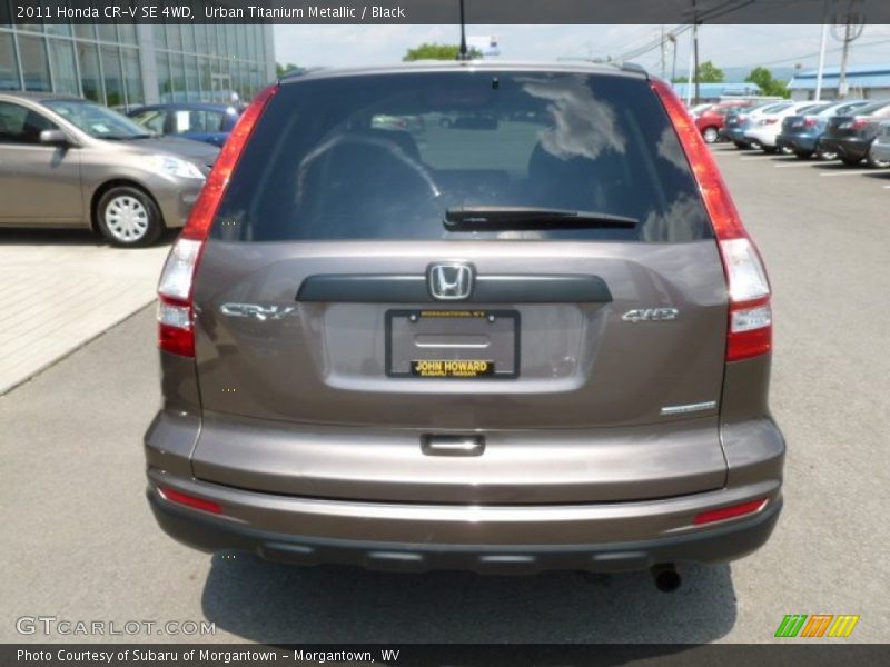 Urban Titanium Metallic / Black 2011 Honda CR-V SE 4WD