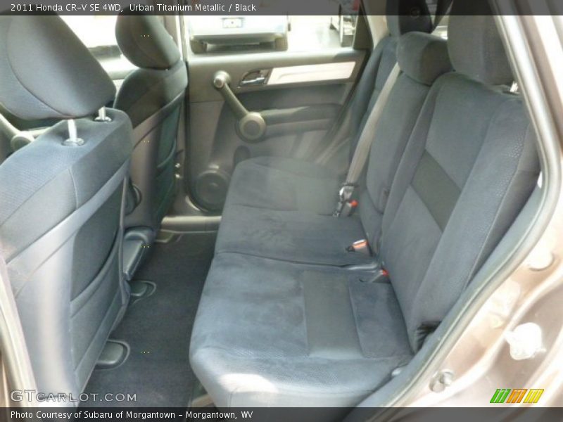 Urban Titanium Metallic / Black 2011 Honda CR-V SE 4WD