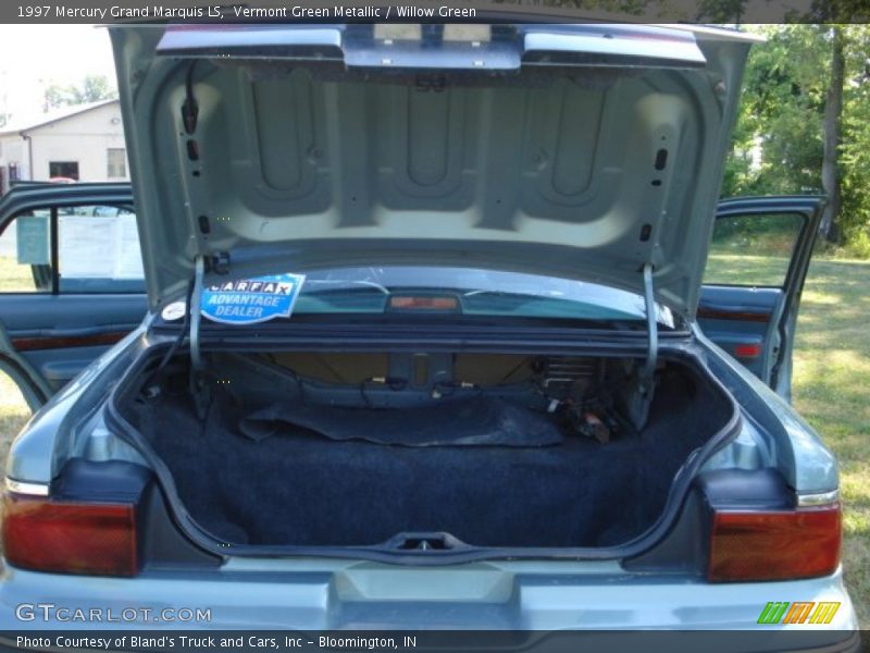  1997 Grand Marquis LS Trunk