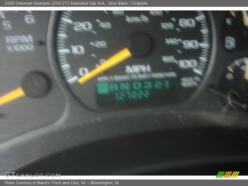 Onyx Black / Graphite 2000 Chevrolet Silverado 1500 Z71 Extended Cab 4x4