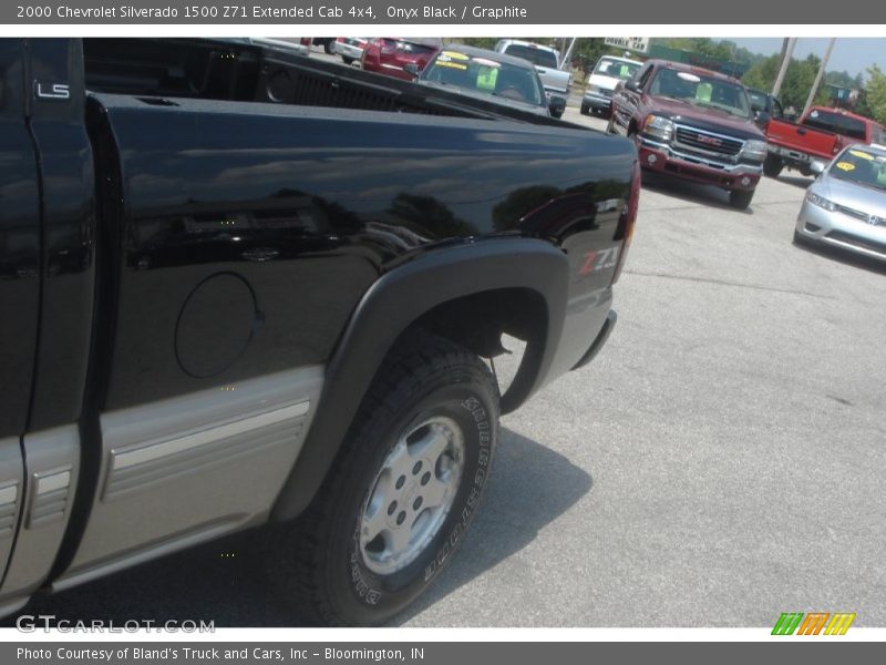 Onyx Black / Graphite 2000 Chevrolet Silverado 1500 Z71 Extended Cab 4x4
