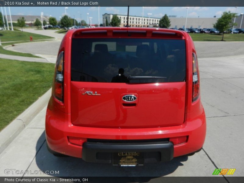 Molten Red / Black Soul Logo Cloth 2010 Kia Soul +
