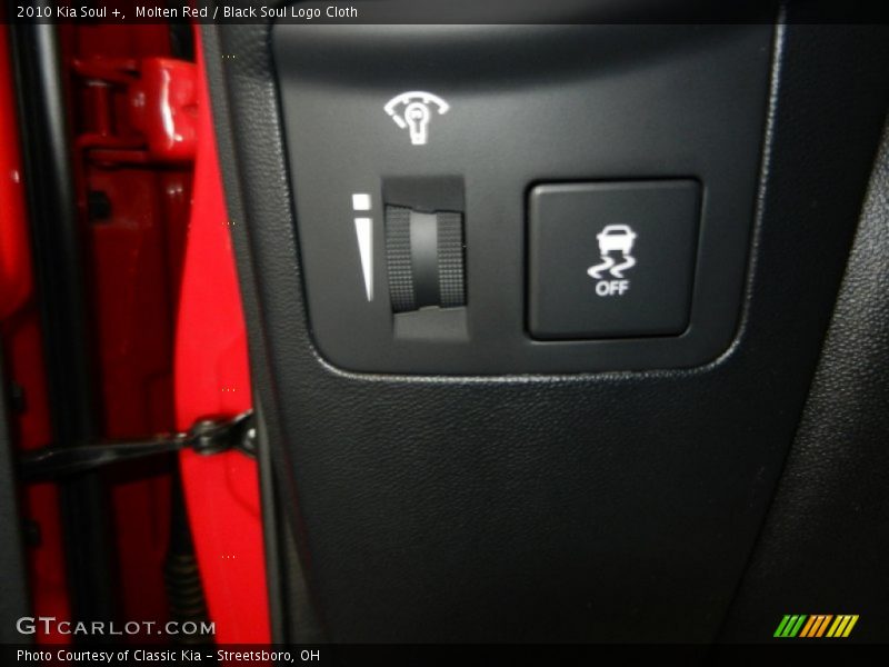 Molten Red / Black Soul Logo Cloth 2010 Kia Soul +