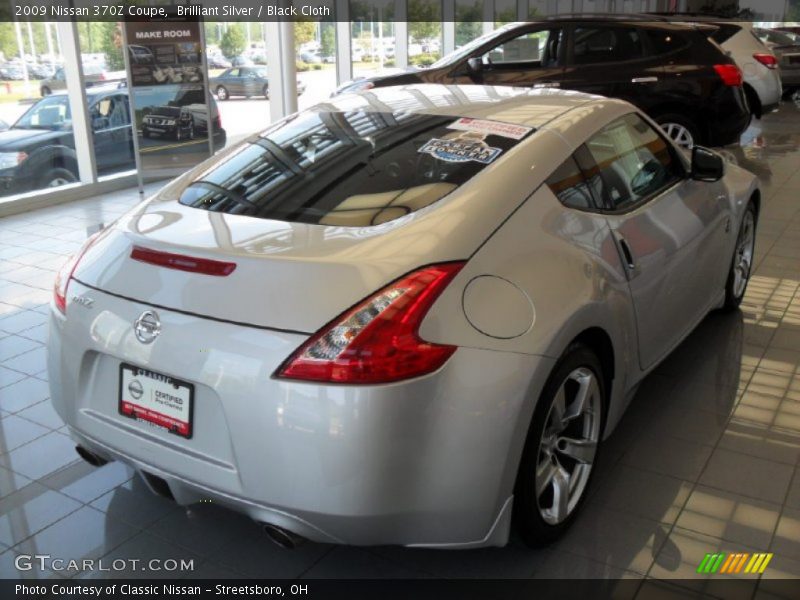 Brilliant Silver / Black Cloth 2009 Nissan 370Z Coupe
