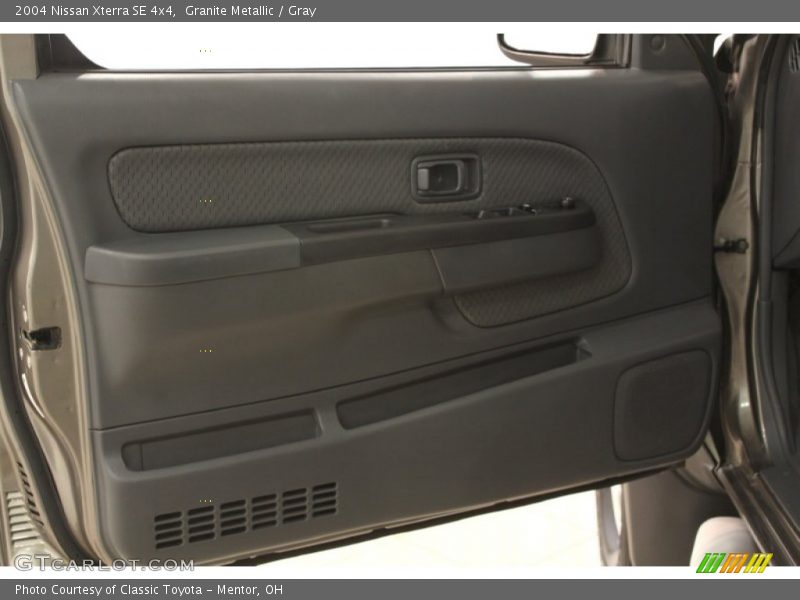 Granite Metallic / Gray 2004 Nissan Xterra SE 4x4