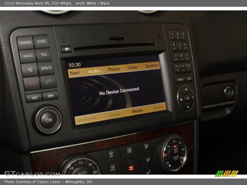 Arctic White / Black 2010 Mercedes-Benz ML 350 4Matic