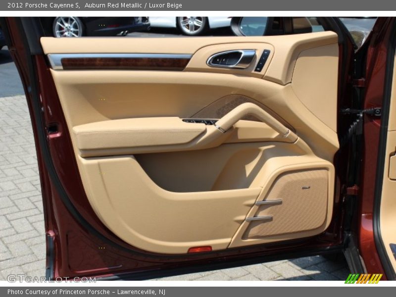 Door Panel of 2012 Cayenne S
