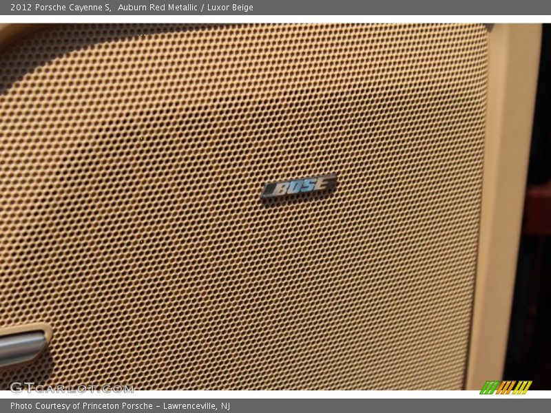 Audio System of 2012 Cayenne S
