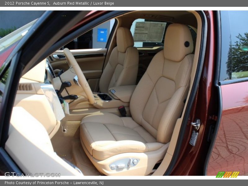 Front Seat of 2012 Cayenne S