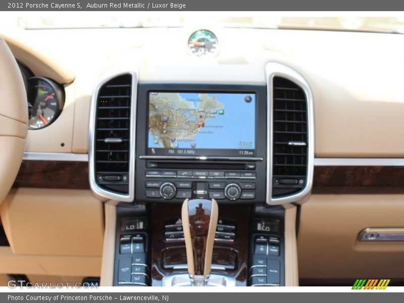 Navigation of 2012 Cayenne S