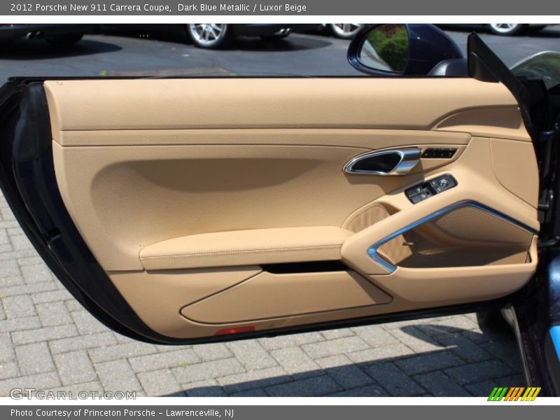 Door Panel of 2012 New 911 Carrera Coupe