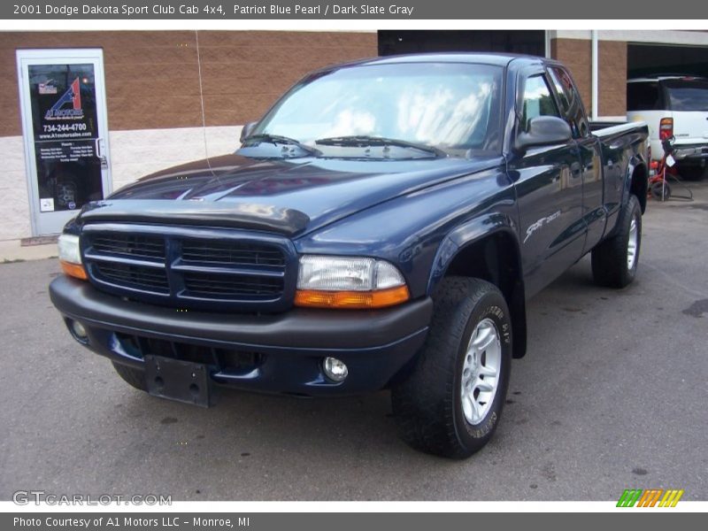 Patriot Blue Pearl / Dark Slate Gray 2001 Dodge Dakota Sport Club Cab 4x4