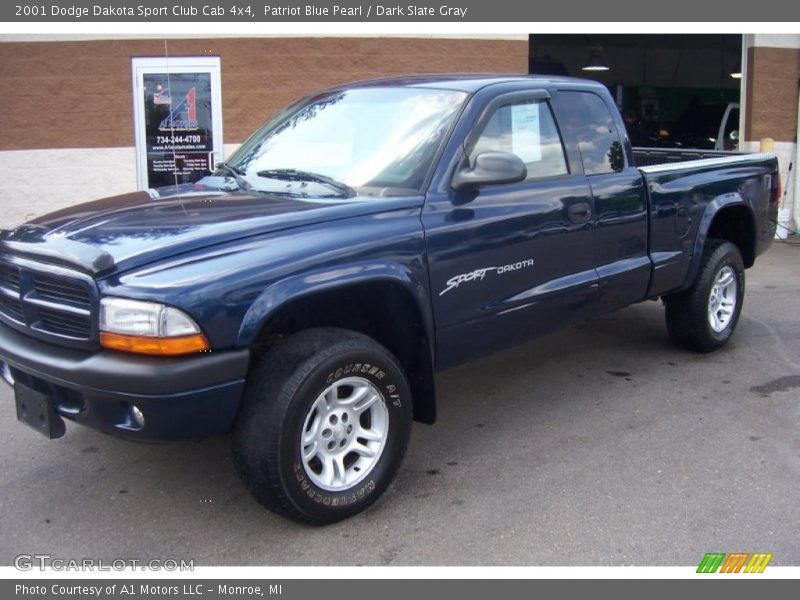 Patriot Blue Pearl / Dark Slate Gray 2001 Dodge Dakota Sport Club Cab 4x4